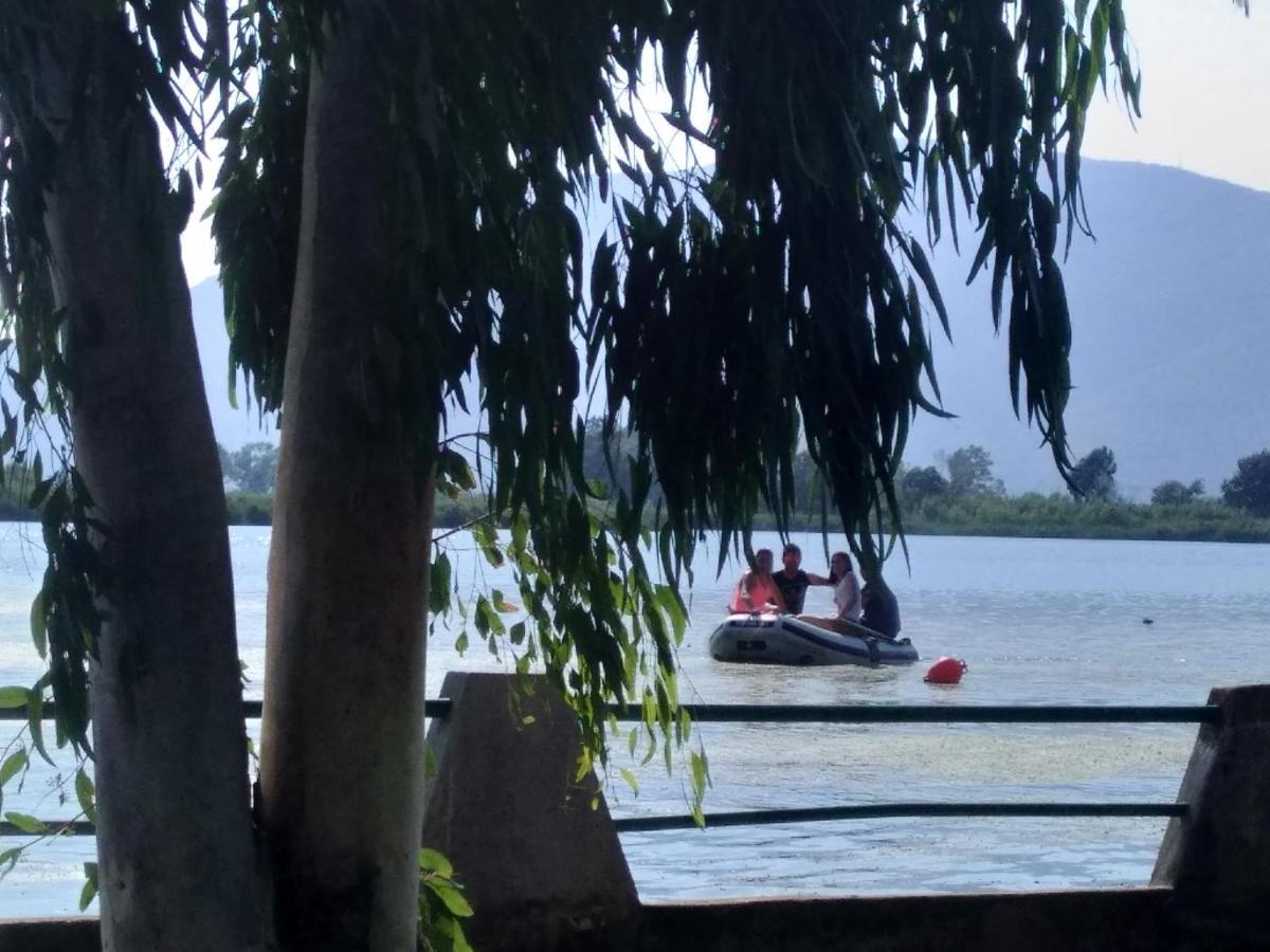 Magia Sul Lago Di Fondi Holiday home